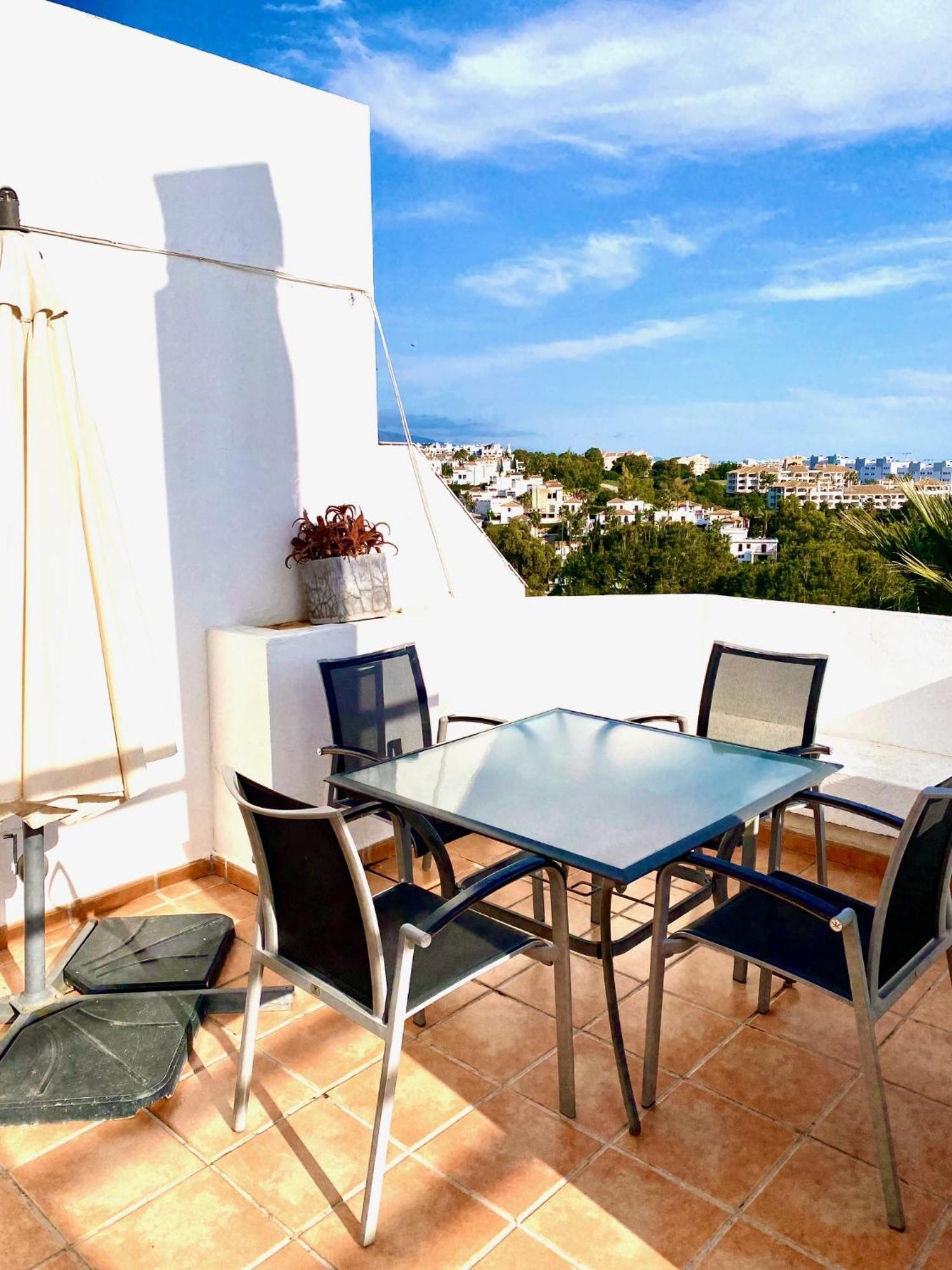 Cozy Townhouse Selwo Villa Estepona Luaran gambar